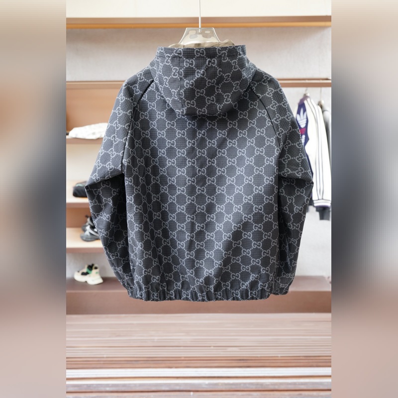 Gucci古奇-2026SS早秋新品 暗紋提花連帽夾克。客供五金裝飾輔料，面料采