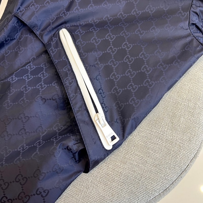 Gucci古馳、25秋冬系列GG尼龍提花拉鍊夾克外套，定制尼龍緞面材質，連帽抽繩