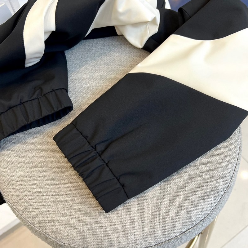 Gucci古馳、25FW活力動感撞色跑道廓形休閑網眼內裡運動拉鍊薄棉，夾棉外套。