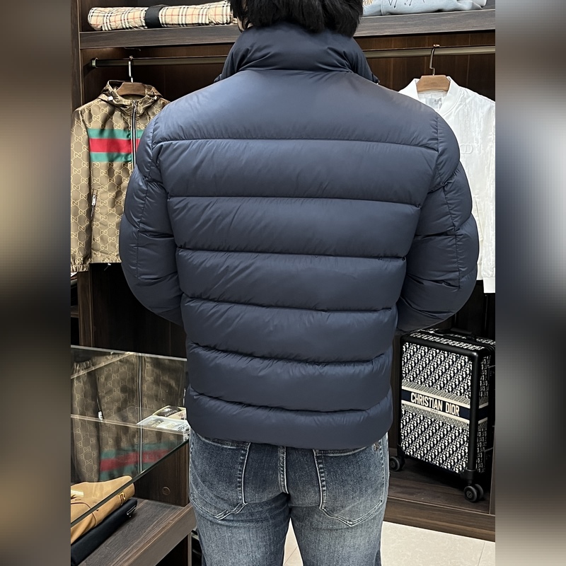 主推羽絨 Gucci2026最新款時尚設計師款羽絨外套 古馳立領羽絨服，面包羽