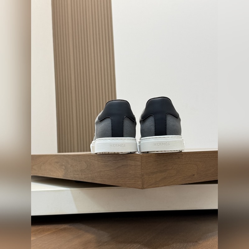 HERMES，愛(ài)馬仕 Kiddy免系帶運(yùn)動(dòng)鞋 ！牛仔布和麂皮山羊皮免系帶運(yùn)動(dòng)鞋
