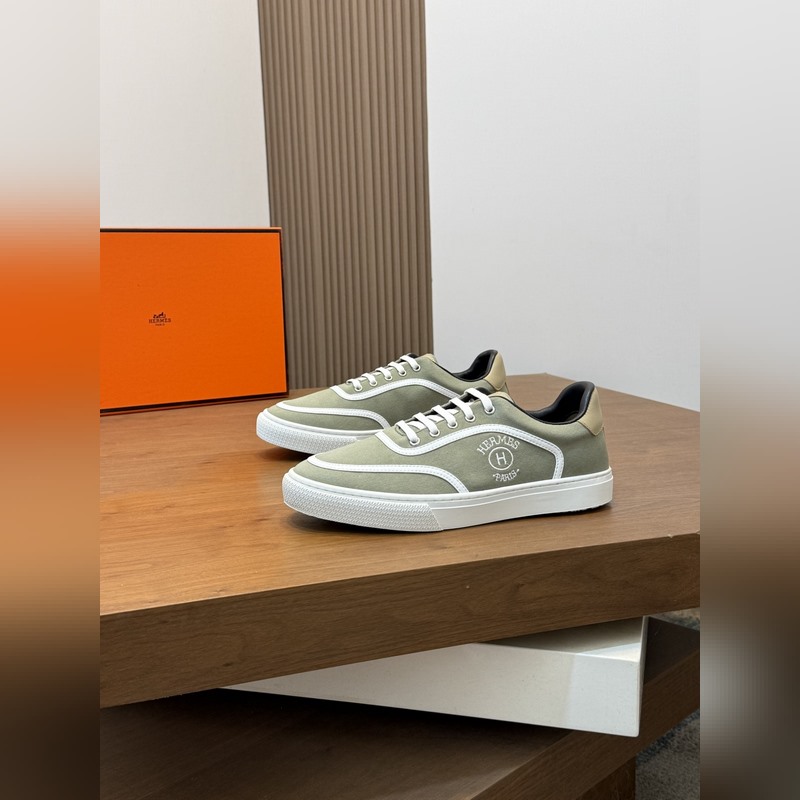 HERMES，愛馬仕 Kiddy免系帶運動鞋 ！牛仔布和麂皮山羊皮免系帶運動鞋