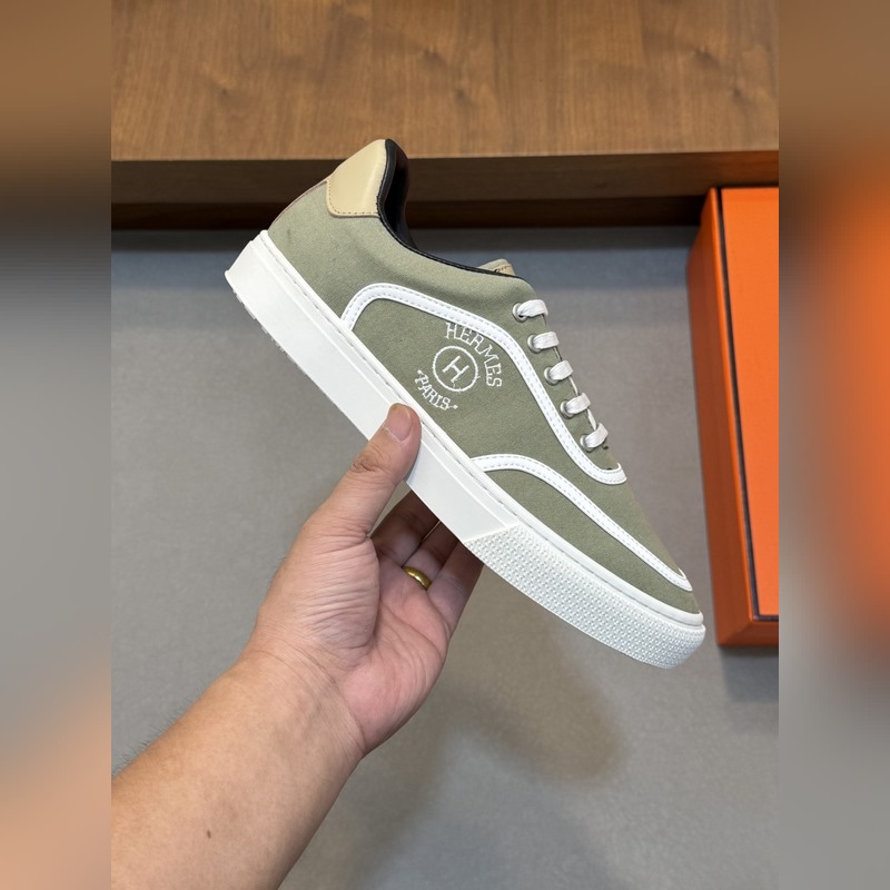 HERMES，愛馬仕 Kiddy免系帶運動鞋 ！牛仔布和麂皮山羊皮免系帶運動鞋