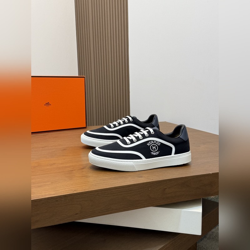 HERMES，愛馬仕 Kiddy免系帶運動鞋 ！牛仔布和麂皮山羊皮免系帶運動鞋