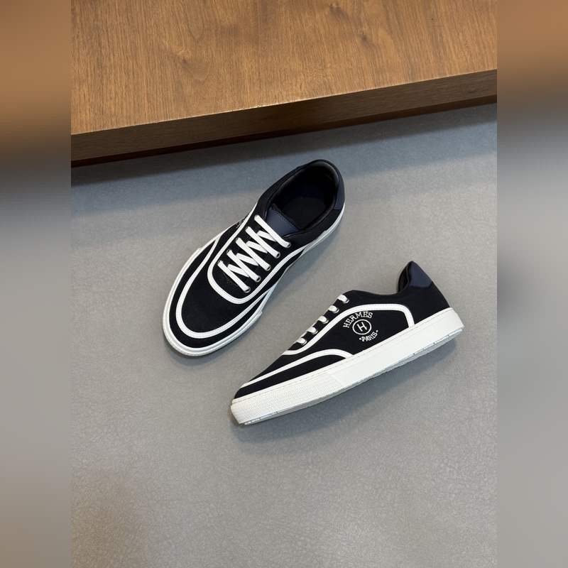 HERMES，愛馬仕 Kiddy免系帶運動鞋 ！牛仔布和麂皮山羊皮免系帶運動鞋