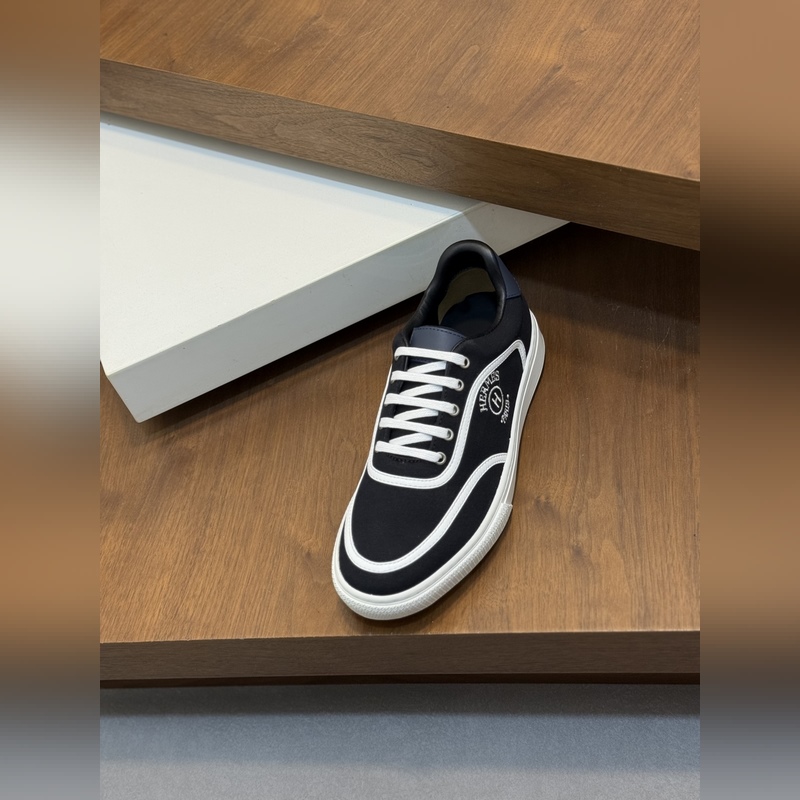 HERMES，愛馬仕 Kiddy免系帶運動鞋 ！牛仔布和麂皮山羊皮免系帶運動鞋