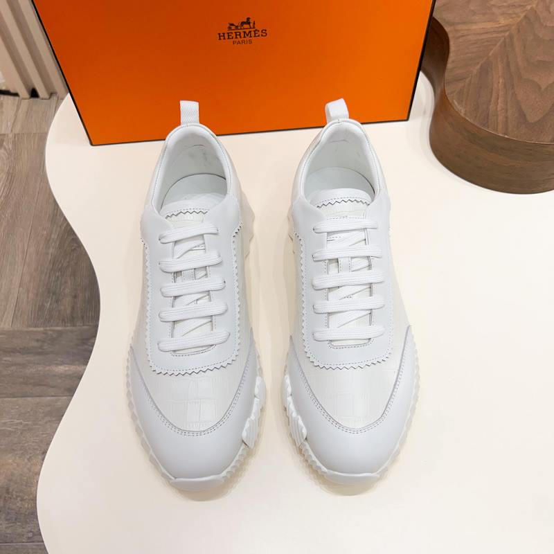 HERMES，愛馬仕 Join系列休閑運動鞋 。鞋面采用小牛皮和Epsom小牛