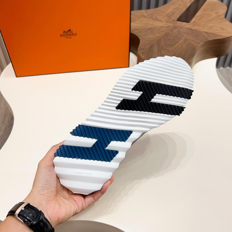 HERMES，愛馬仕 Join系列休閑運動鞋 。鞋面采用小牛皮和Epsom小牛