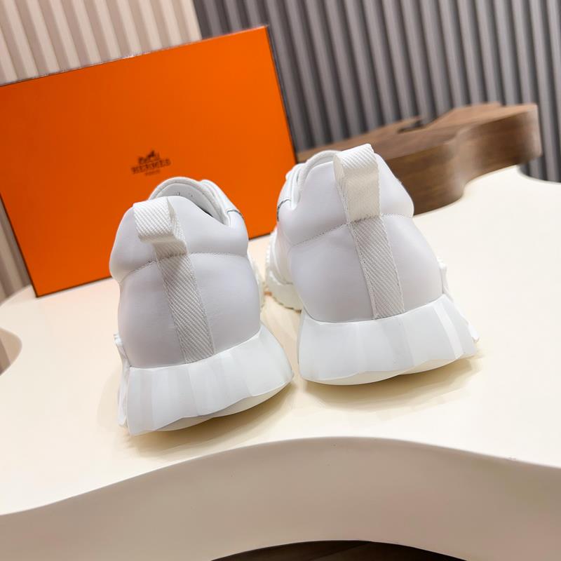 HERMES，愛馬仕 Join系列休閑運動鞋 。鞋面采用小牛皮和Epsom小牛