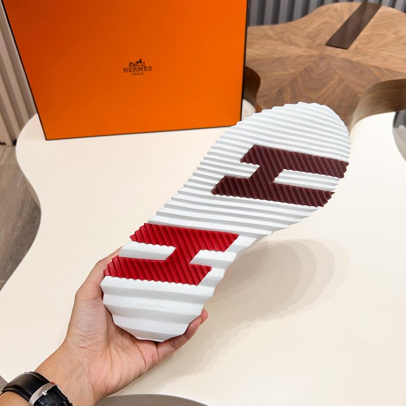 HERMES，愛馬仕 Join系列休閑運動鞋 。鞋面采用小牛皮和Epsom小牛