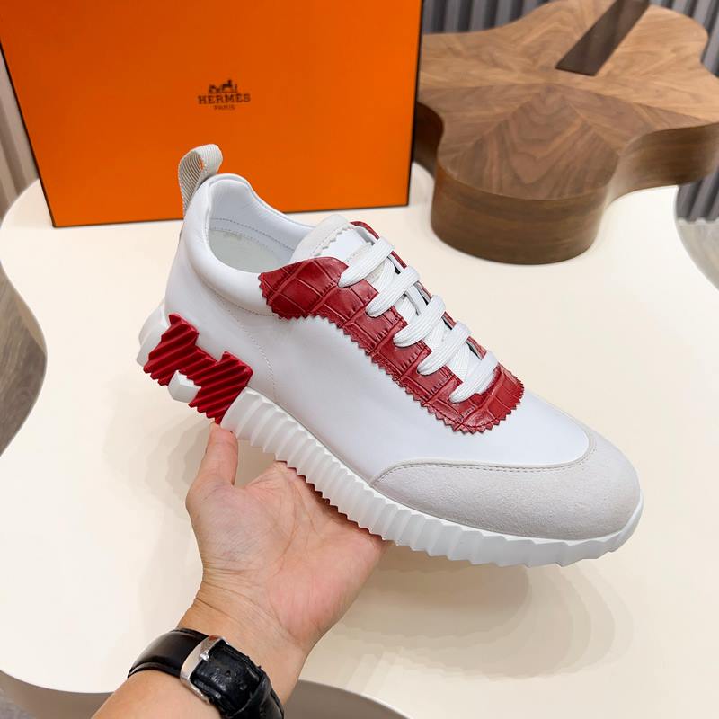 HERMES，愛馬仕 Join系列休閑運動鞋 。鞋面采用小牛皮和Epsom小牛