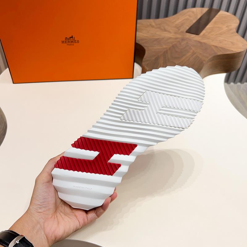 HERMES，愛馬仕 Join系列休閑運動鞋 。鞋面采用小牛皮和Epsom小牛