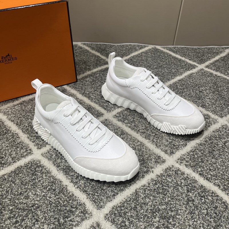 Hermes愛馬仕運(yùn)動鞋，男士休閑運(yùn)動鞋，鞋面牛皮拼接高端網(wǎng)布打造，進(jìn)口材質(zhì)，質(zhì)