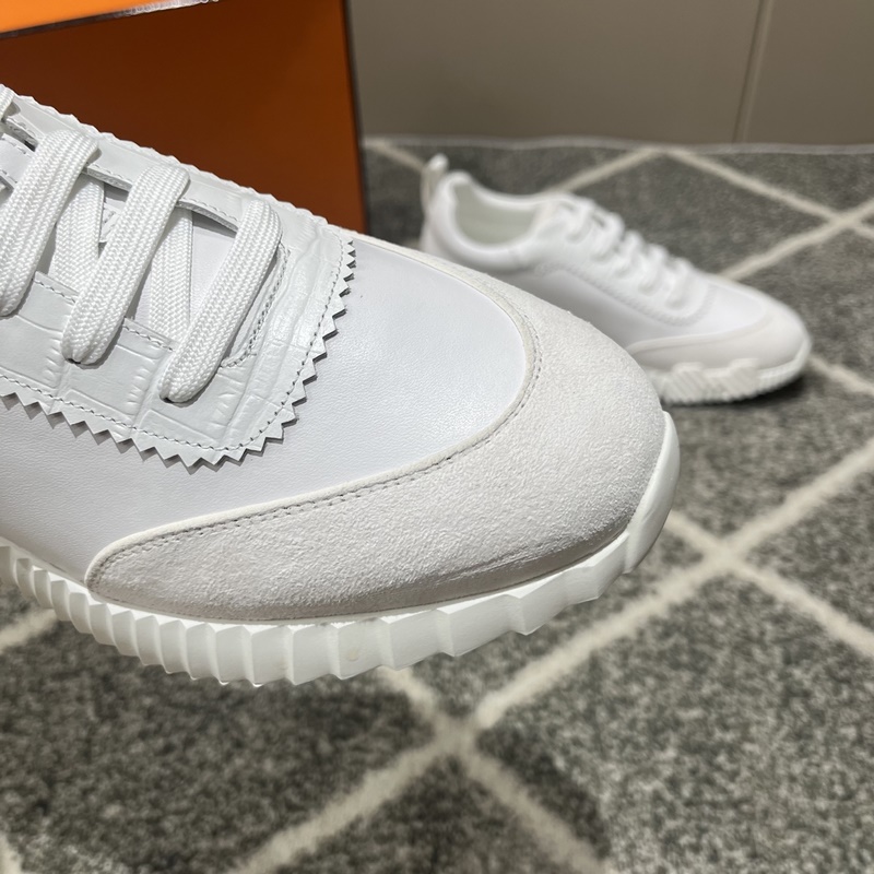 Hermes愛馬仕運(yùn)動鞋，男士休閑運(yùn)動鞋，鞋面牛皮拼接高端網(wǎng)布打造，進(jìn)口材質(zhì)，質(zhì)