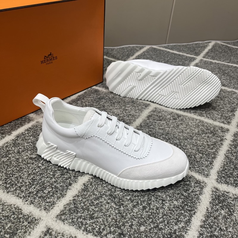 Hermes愛馬仕運(yùn)動鞋，男士休閑運(yùn)動鞋，鞋面牛皮拼接高端網(wǎng)布打造，進(jìn)口材質(zhì)，質(zhì)