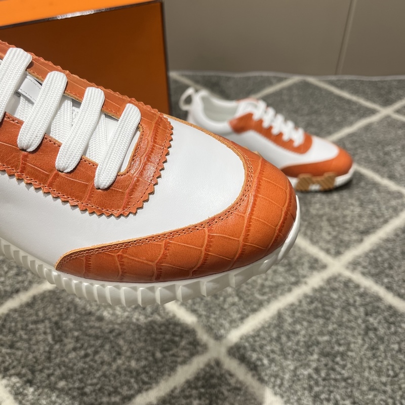 Hermes愛(ài)馬仕運(yùn)動(dòng)鞋，男士休閑運(yùn)動(dòng)鞋，鞋面牛皮拼接高端網(wǎng)布打造，進(jìn)口材質(zhì)，質(zhì)