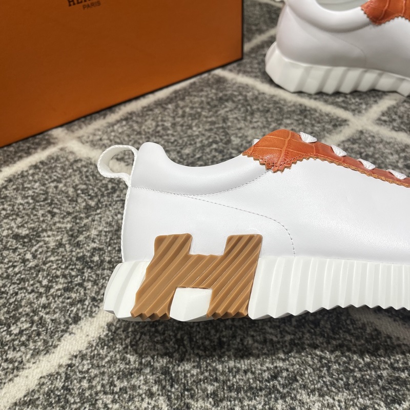 Hermes愛(ài)馬仕運(yùn)動(dòng)鞋，男士休閑運(yùn)動(dòng)鞋，鞋面牛皮拼接高端網(wǎng)布打造，進(jìn)口材質(zhì)，質(zhì)