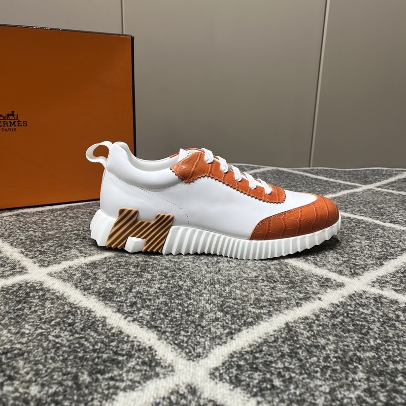 Hermes愛(ài)馬仕運(yùn)動(dòng)鞋，男士休閑運(yùn)動(dòng)鞋，鞋面牛皮拼接高端網(wǎng)布打造，進(jìn)口材質(zhì)，質(zhì)