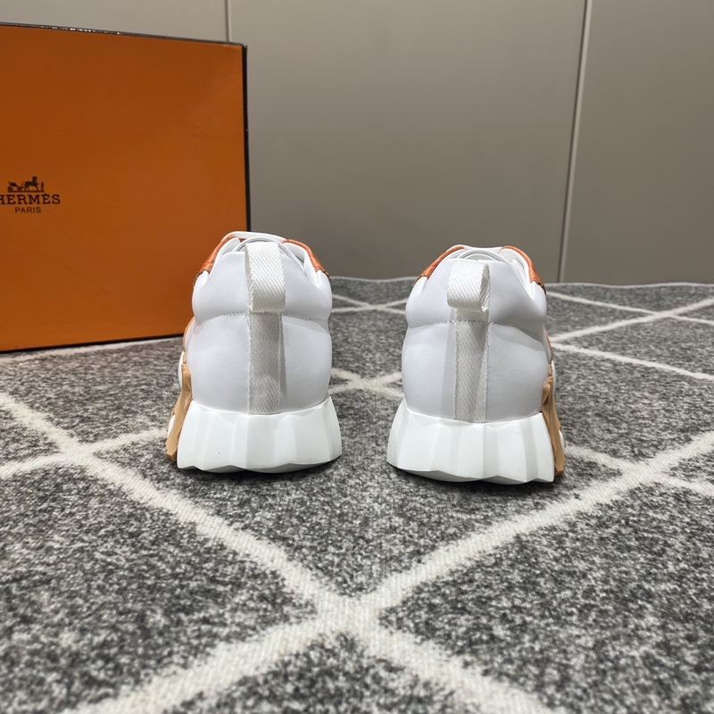 Hermes愛(ài)馬仕運(yùn)動(dòng)鞋，男士休閑運(yùn)動(dòng)鞋，鞋面牛皮拼接高端網(wǎng)布打造，進(jìn)口材質(zhì)，質(zhì)