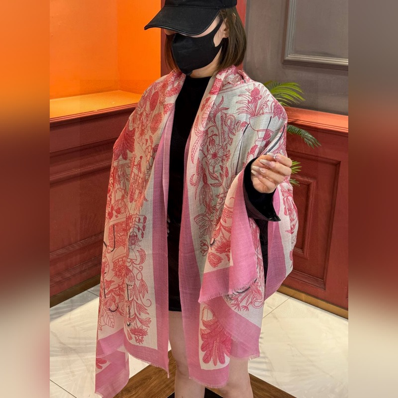 專櫃同步 Hermes家買了都說好看[珍奇樂園羊絨長巾] 推薦 頂級工藝超值 愛