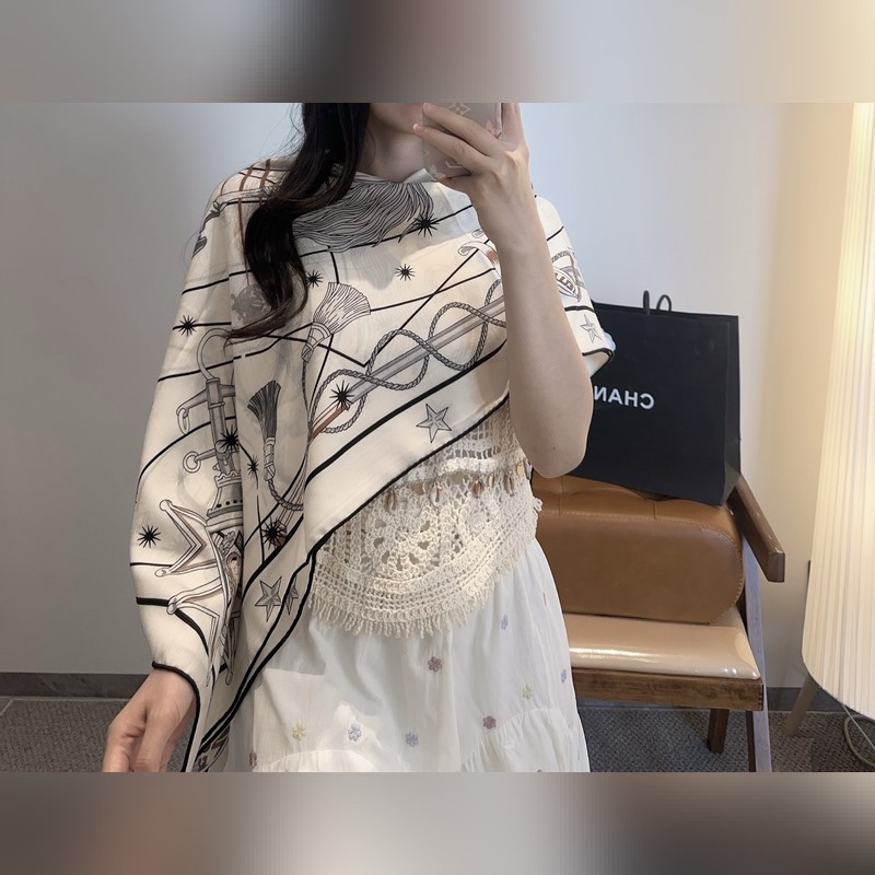 星辰合唱曲雙面同色絲絨，創作淵源 吹響號角！駿馬天堂正在舉行盛大慶典。諸神開啟舞