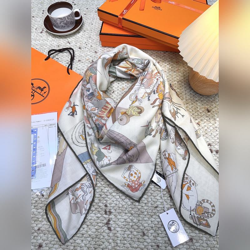 愛(ài)馬仕(Hermes)2026年秋冬搶先 上新 [雙面同色絲毛方巾]手工卷邊山羊