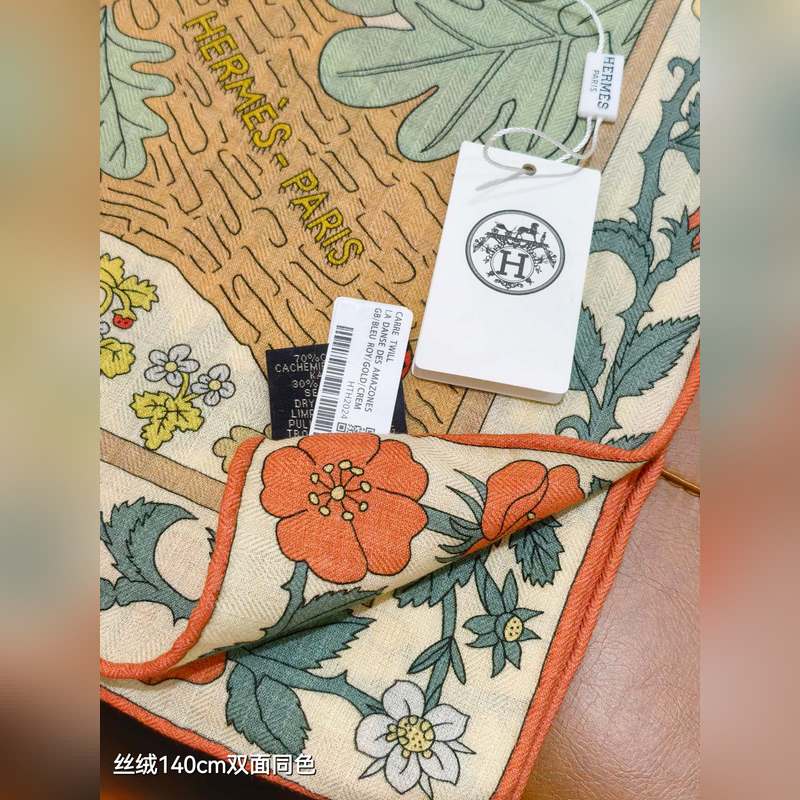 雙面同色 140x140cm 70%羊絨30%真絲 愛馬仕 于月神之懷 全套包裝