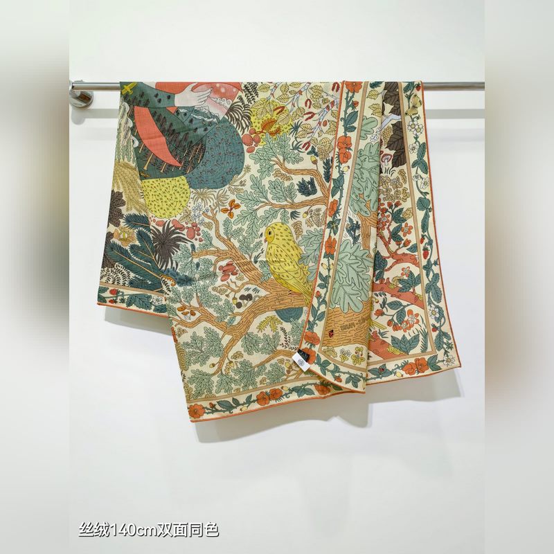 雙面同色 140x140cm 70%羊絨30%真絲 愛馬仕 于月神之懷 全套包裝