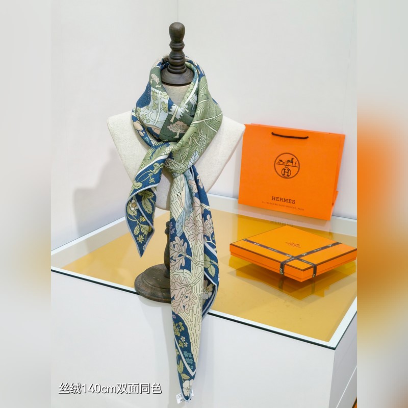 雙面同色 140x140cm 70%羊絨30%真絲 愛馬仕 于月神之懷 全套包裝