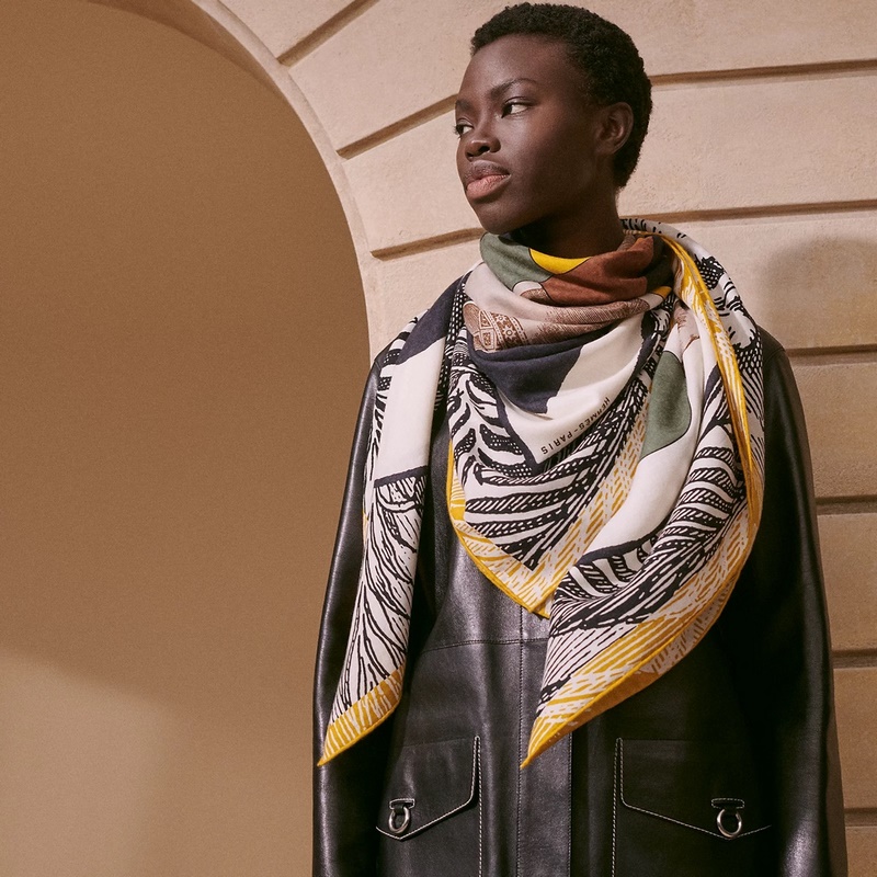 雙面同色 140x140cm 70%羊絨30%真絲 愛馬仕 優雅騎士 全套包裝