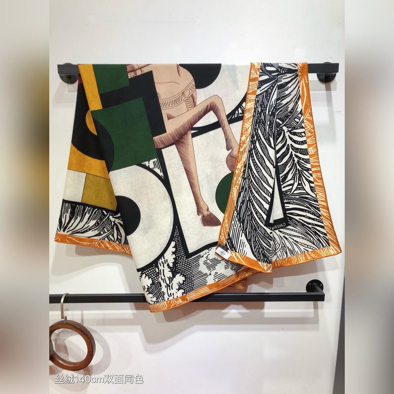 雙面同色 140x140cm 70%羊絨30%真絲 愛馬仕 優雅騎士 全套包裝