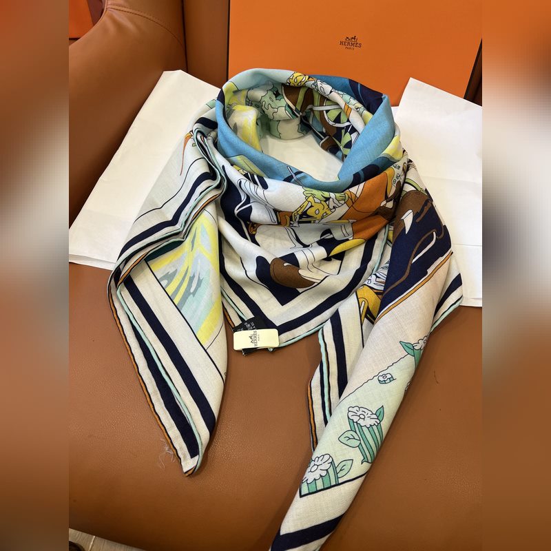 Hermes New 超現實愛馬仕樞紐 Size：140x140cm 70%山羊