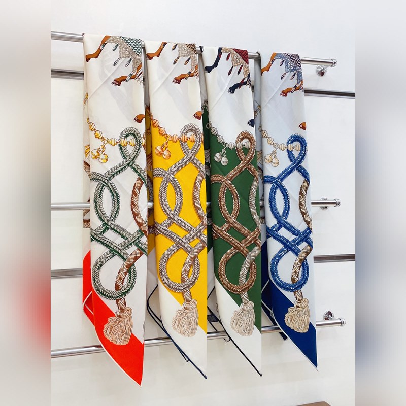 [雙面同色 絲毛款]H家羊絨新款 [駿馬披掛 140]羊絨方巾 H家ZG爆款 立