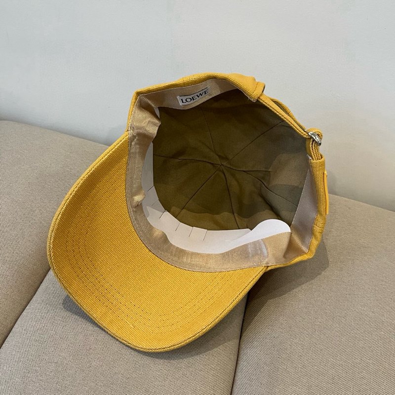 羅意威 LOEWE新款原版原標設計，質感超好，外部線條定位標準，做工精細，簡約大