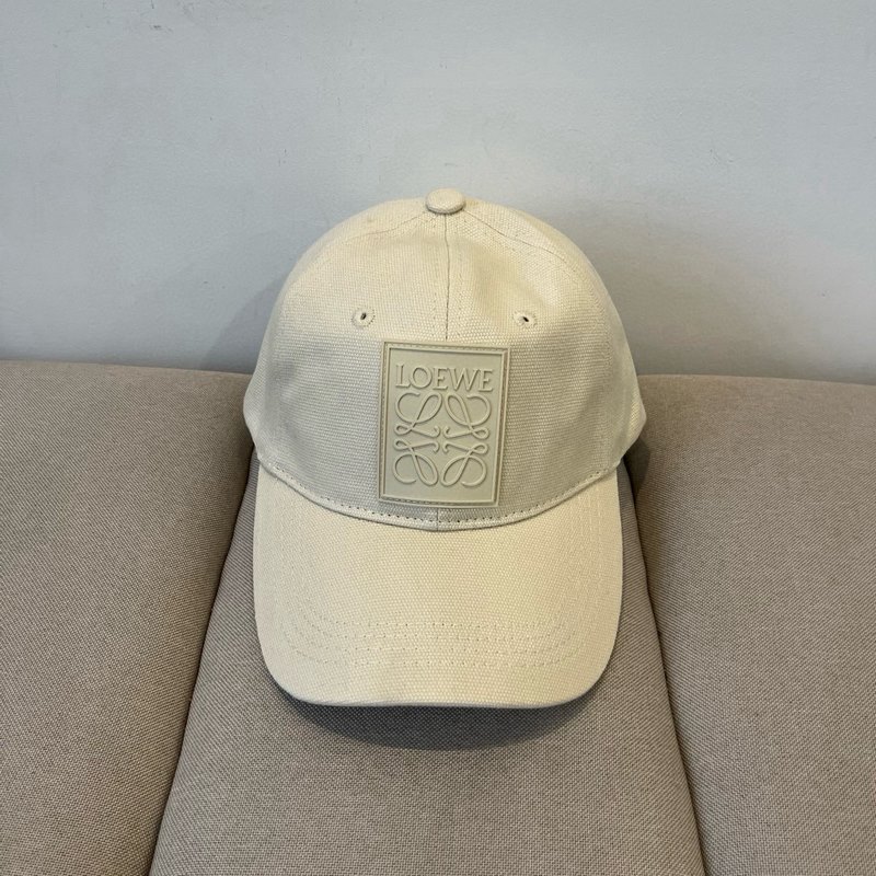 羅意威 LOEWE新款原版原標(biāo)設(shè)計，質(zhì)感超好，外部線條定位標(biāo)準(zhǔn)，做工精細(xì)，簡約大