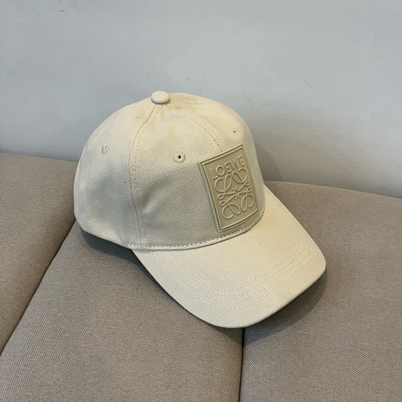 羅意威 LOEWE新款原版原標(biāo)設(shè)計，質(zhì)感超好，外部線條定位標(biāo)準(zhǔn)，做工精細(xì)，簡約大