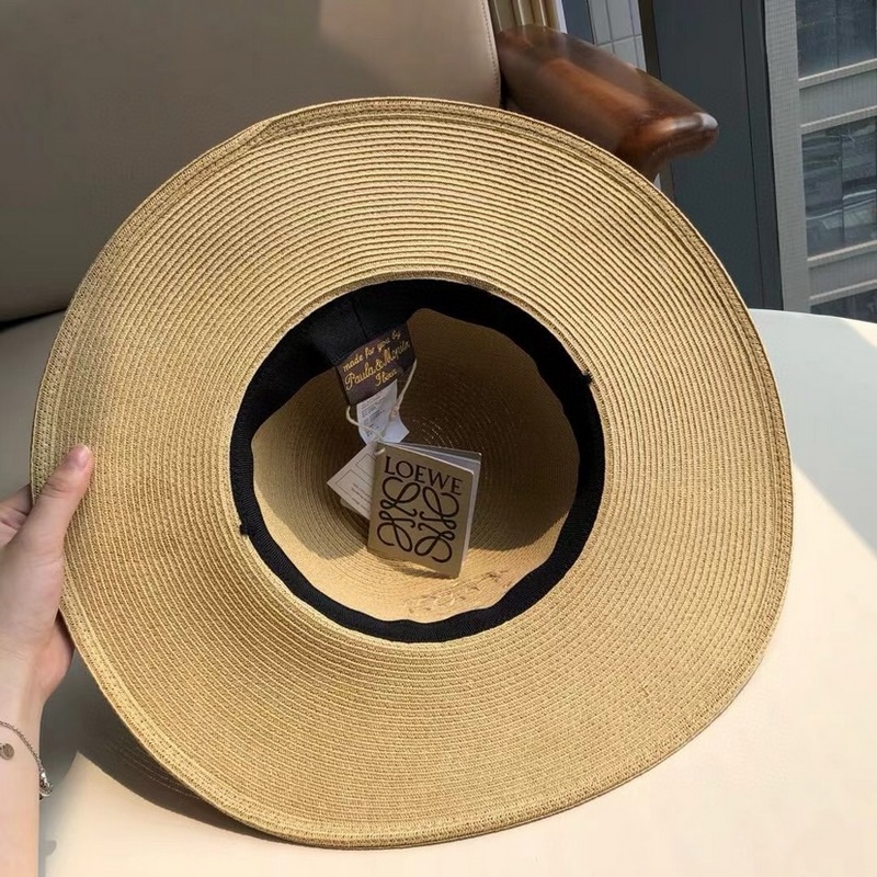 原單品質 LOEWE paula合作系列編織草帽，夏天還是得擁有它，loewe