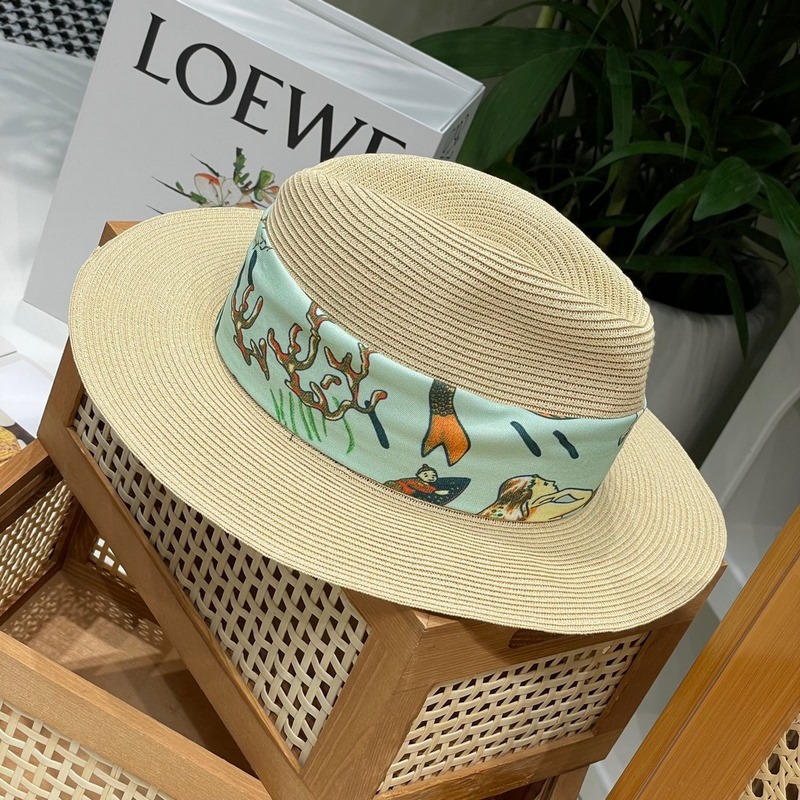 原單品質 LOEWE paula合作系列編織草帽，夏天還是得擁有它，loewe