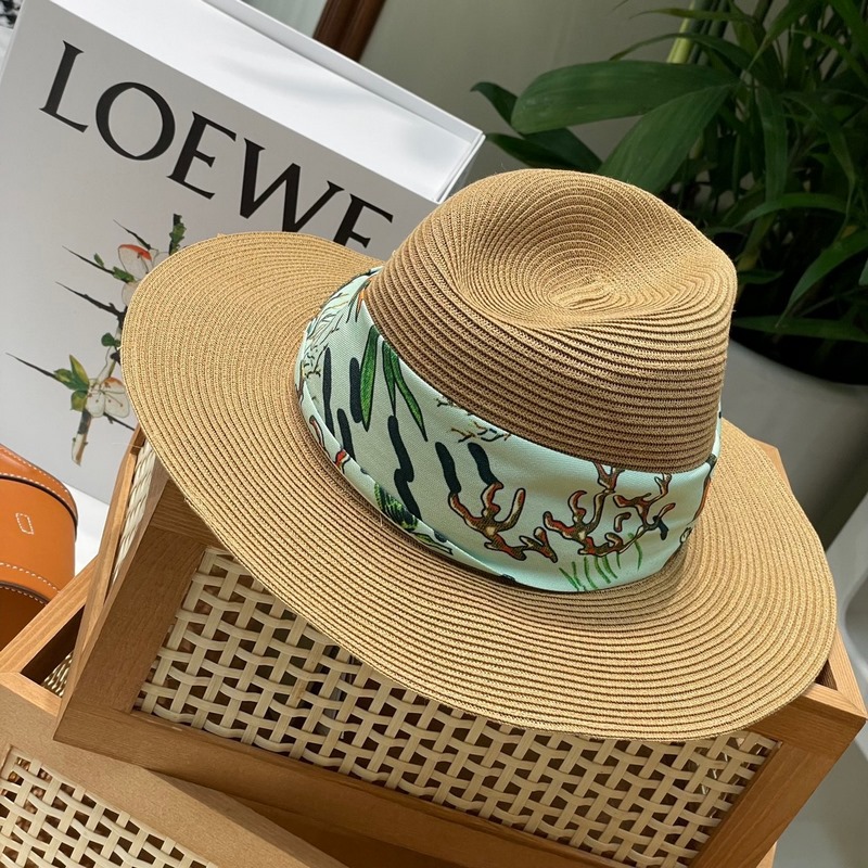 原單品質 LOEWE paula合作系列編織草帽，夏天還是得擁有它，loewe