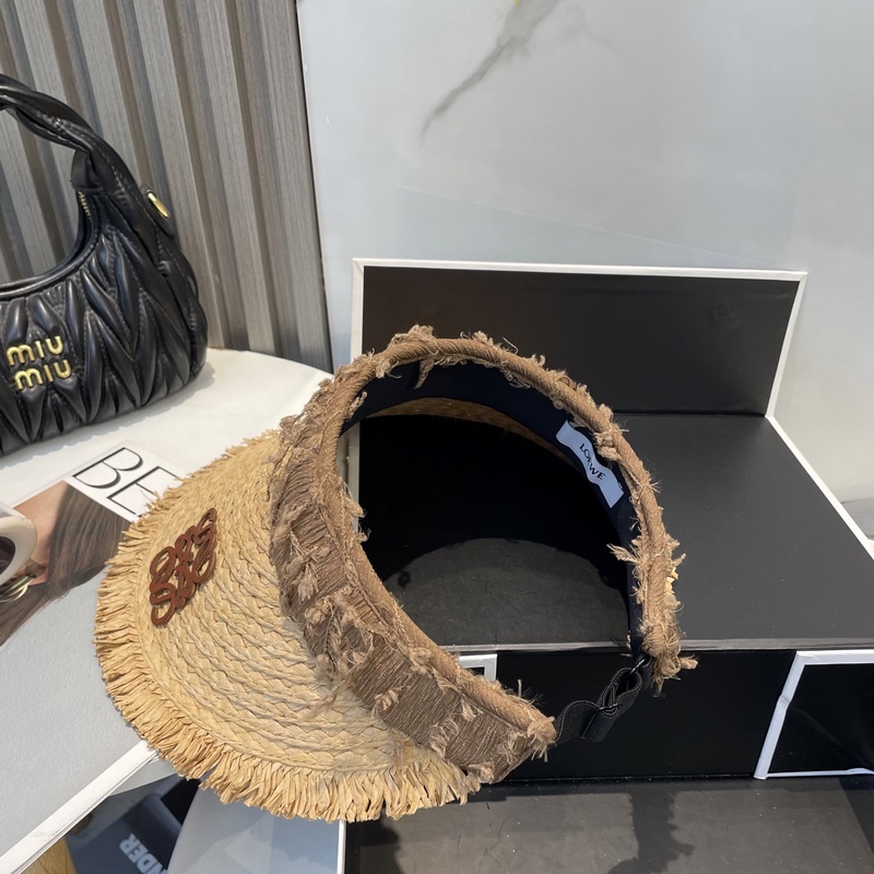 羅意威LOEWE新款空頂帽 看一眼就會愛上的遮陽帽，夏天的你需要一頂與衆不同的帽