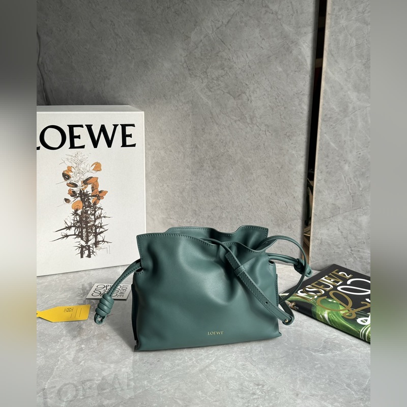 new~ 福袋Flamenco升級版出貨 選用優(yōu)質柔軟小牛皮束口抽繩演繹成福袋造