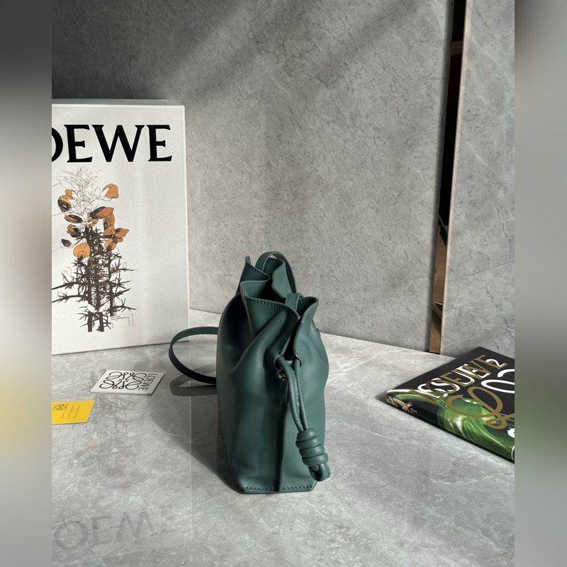 new~ 福袋Flamenco升級版出貨 選用優(yōu)質柔軟小牛皮束口抽繩演繹成福袋造