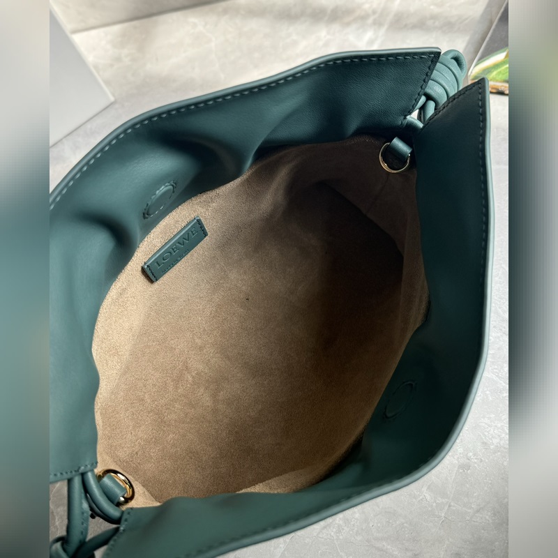 new~ 福袋Flamenco升級版出貨 選用優(yōu)質柔軟小牛皮束口抽繩演繹成福袋造