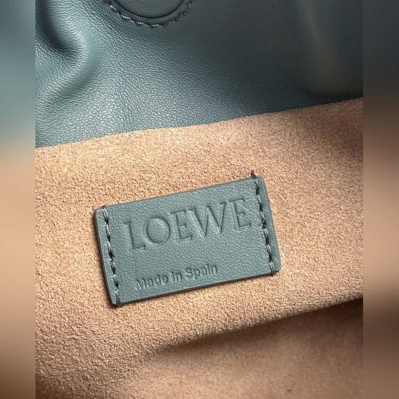 new~ 福袋Flamenco升級版出貨 選用優(yōu)質柔軟小牛皮束口抽繩演繹成福袋造