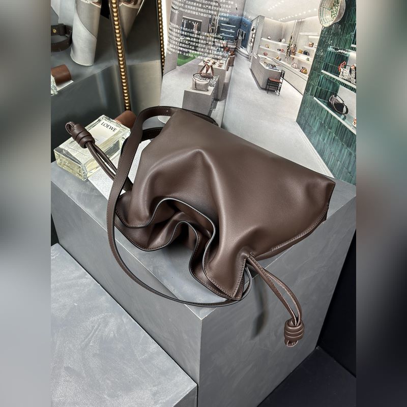 福袋[巧克力色] 尺寸：30-24.5-10.5 全新升級 新增燙金品牌徽標