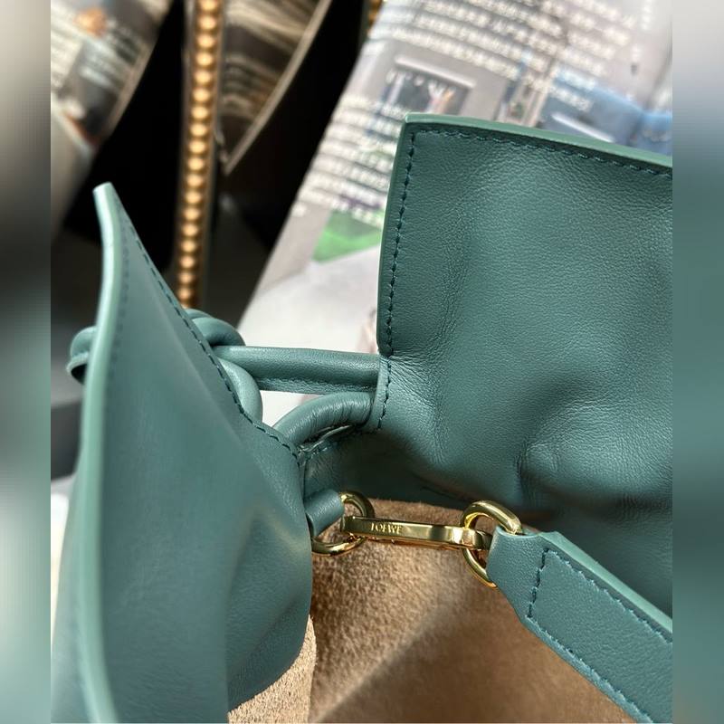 Flamenco clutch --中號福袋[亞丁綠] 尺寸：30-24.5-