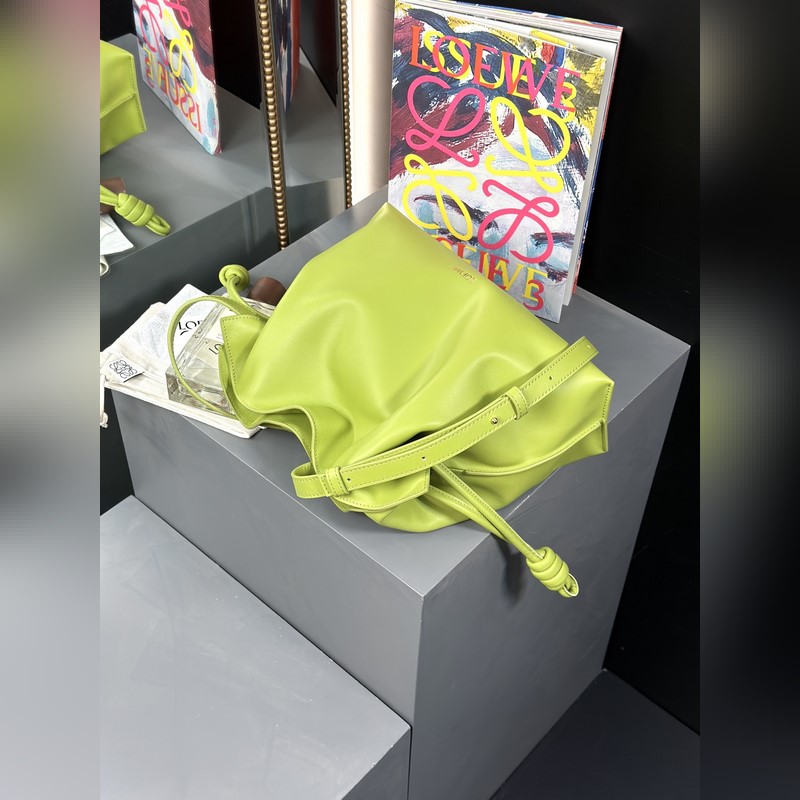 福袋[草綠色] 尺寸：30-24.5-10.5cm 全新升級 新增燙金品牌徽