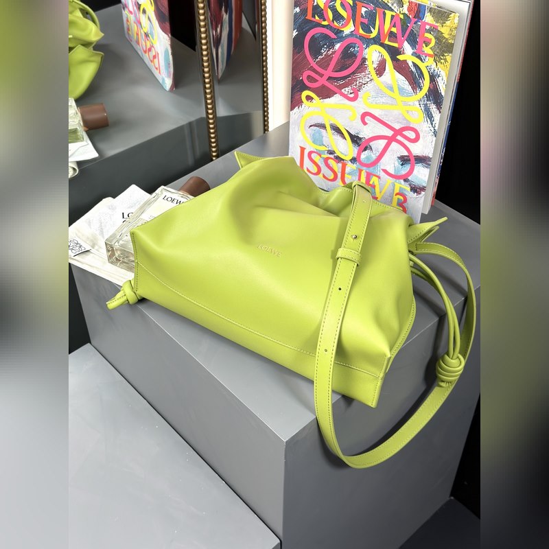 福袋[草綠色] 尺寸：30-24.5-10.5cm 全新升級 新增燙金品牌徽