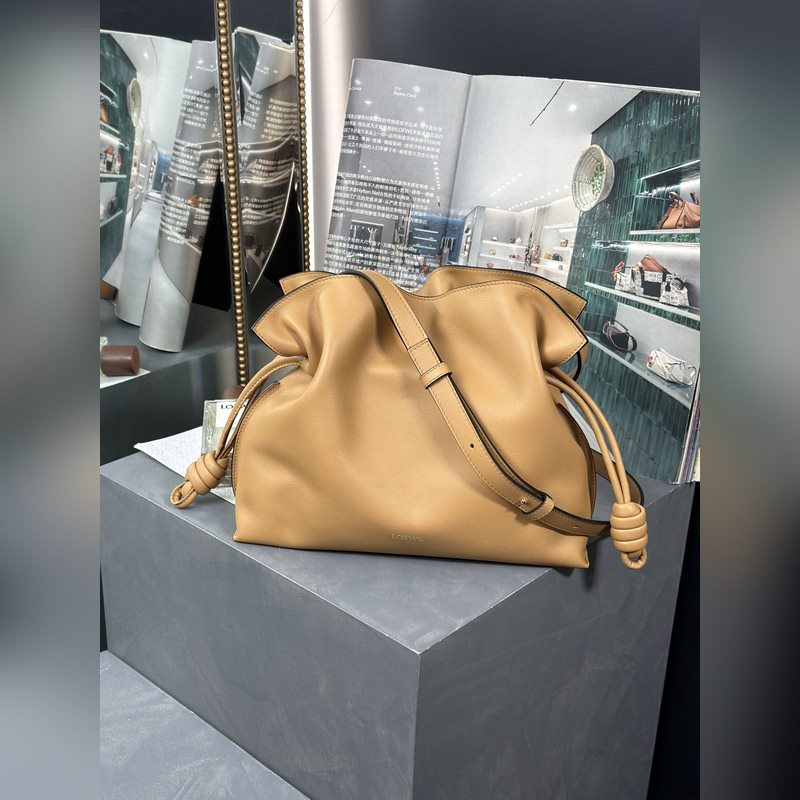 福袋[棕色] 尺寸：30-24.5-10.5 全新升級 新增燙金品牌logo