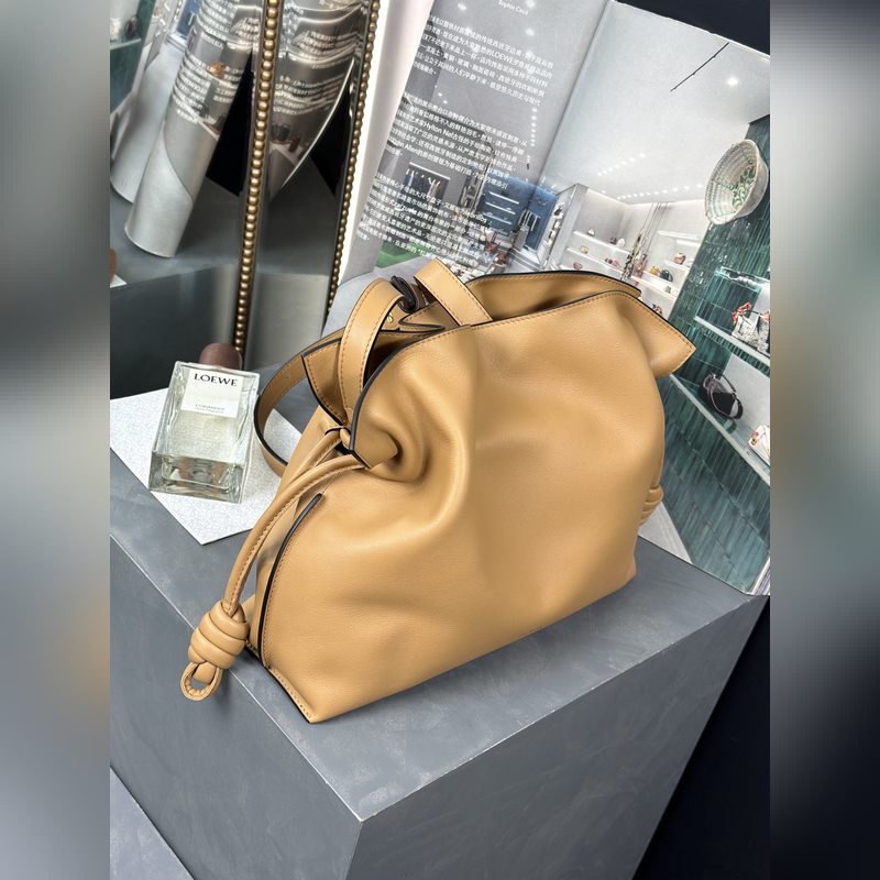 福袋[棕色] 尺寸：30-24.5-10.5 全新升級 新增燙金品牌logo